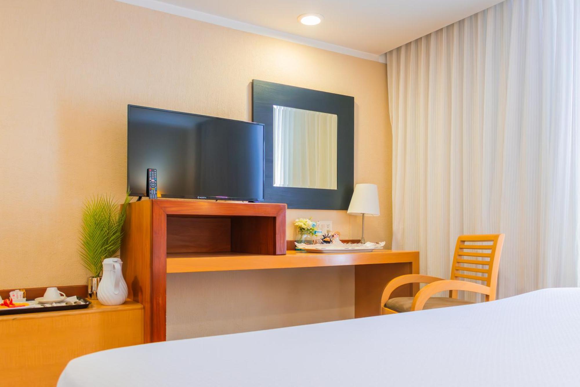 Hotel Mirabel Querétaro Esterno foto